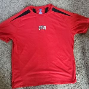 Men'x UNLV size XL tech shirt
